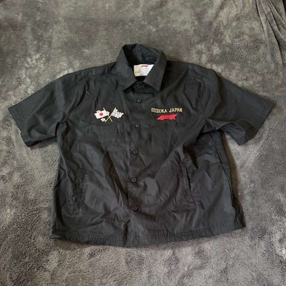 PacSun F1 Suzuka Japan Racing Short Sleeve Button Up Shirt Black Mens Small